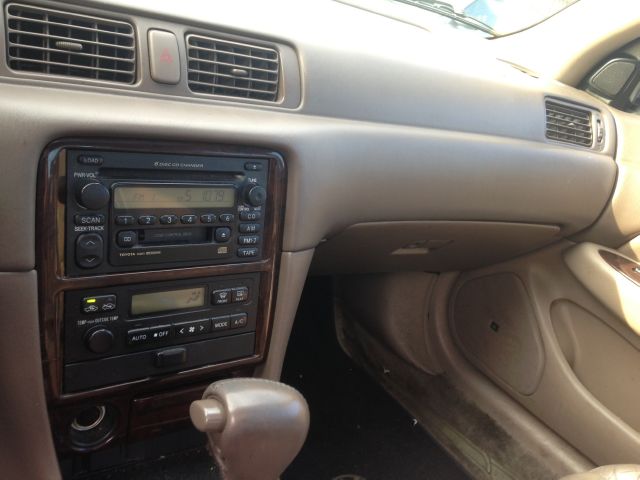 Toyota Camry 2000 photo 3