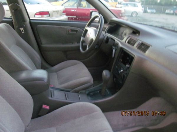 Toyota Camry 2000 photo 1