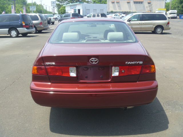 Toyota Camry 2000 photo 12