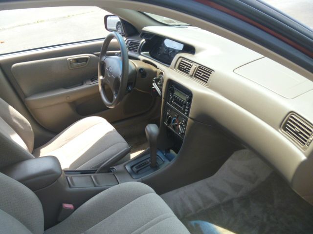 Toyota Camry 2000 photo 8