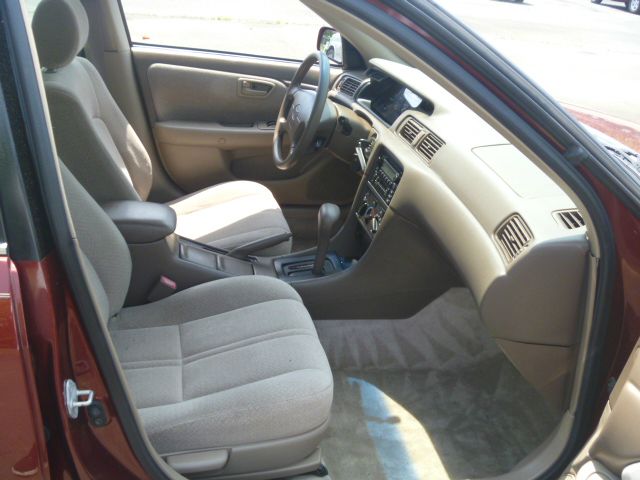 Toyota Camry 2000 photo 9