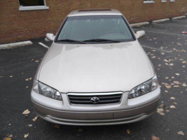 Toyota Camry 2000 photo 2