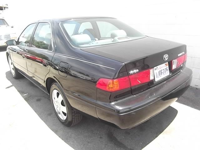 Toyota Camry 2000 photo 18