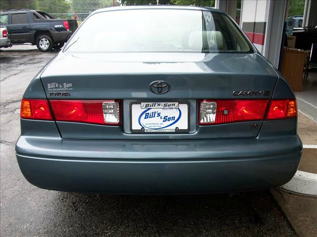 Toyota Camry 2000 photo 15