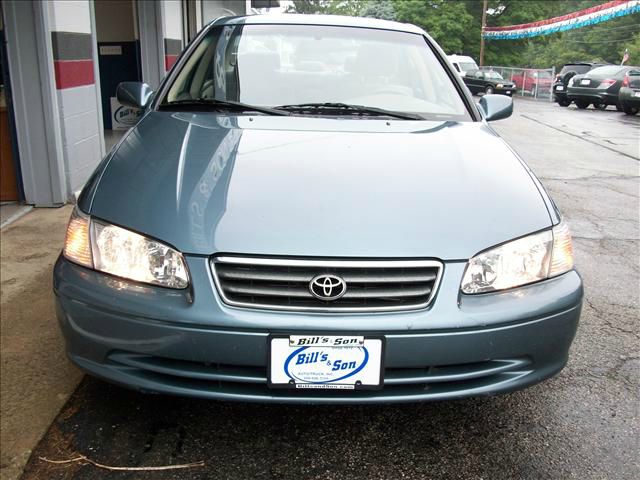 Toyota Camry 2000 photo 8