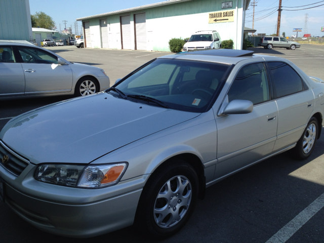 Toyota Camry 2001 photo 1