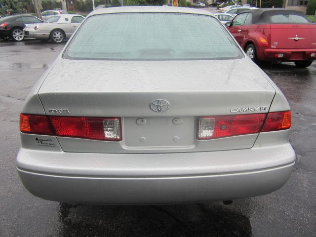 Toyota Camry 2001 photo 2