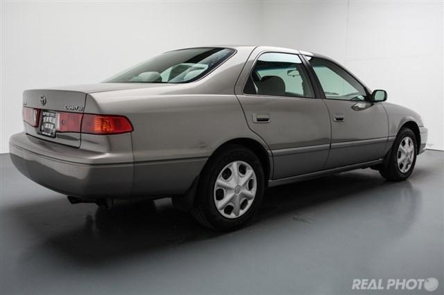 Toyota Camry 2001 photo 4