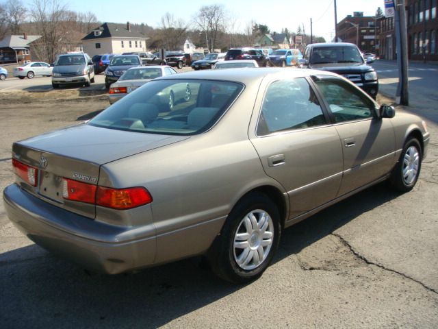 Toyota Camry 2001 photo 7