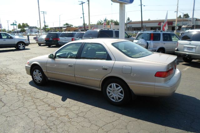 Toyota Camry 2001 photo 1