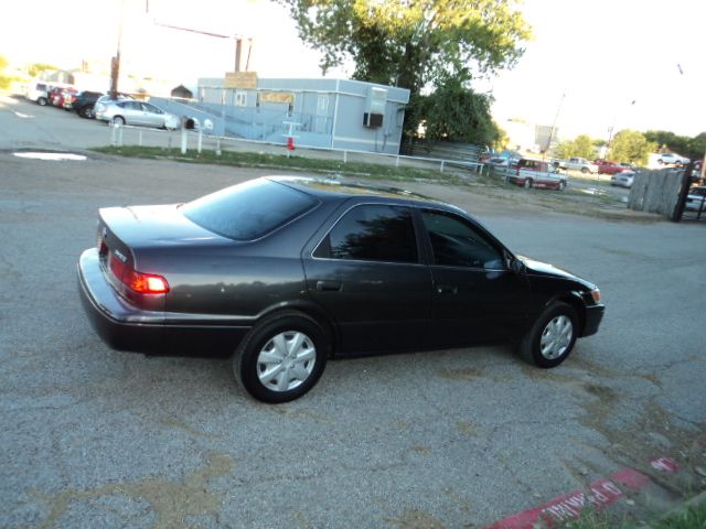 Toyota Camry 2001 photo 2