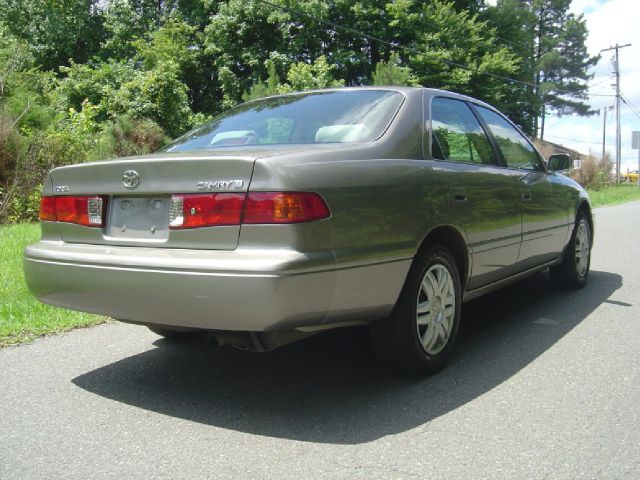 Toyota Camry 2001 photo 4