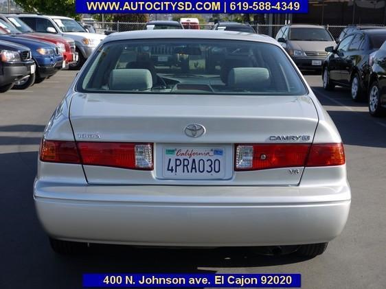 Toyota Camry 2001 photo 1