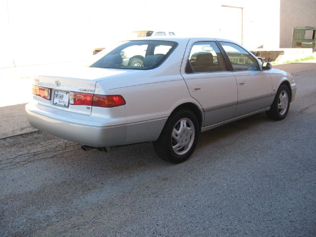 Toyota Camry 2001 photo 2