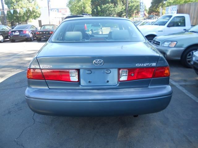 Toyota Camry 2001 photo 2