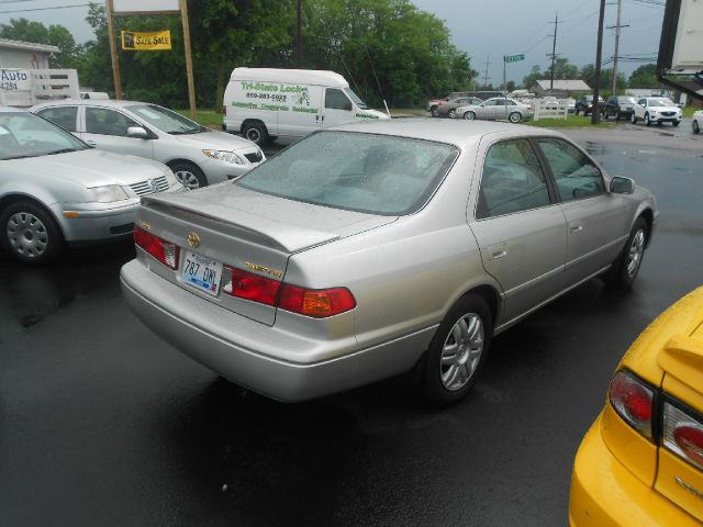 Toyota Camry 2001 photo 6