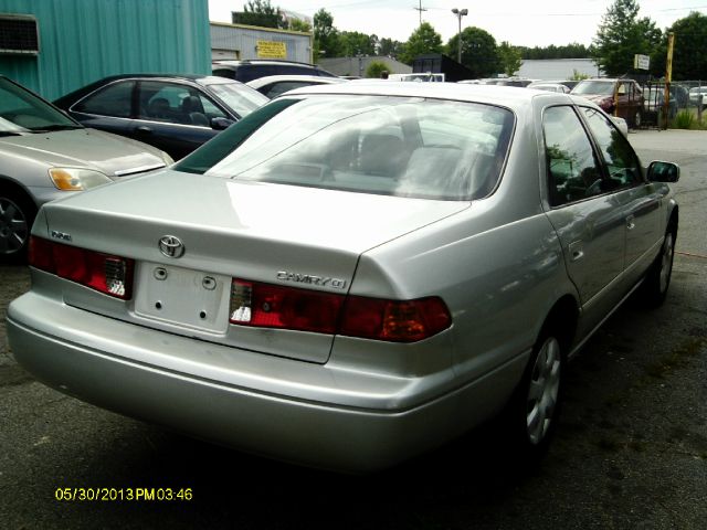 Toyota Camry 2001 photo 7