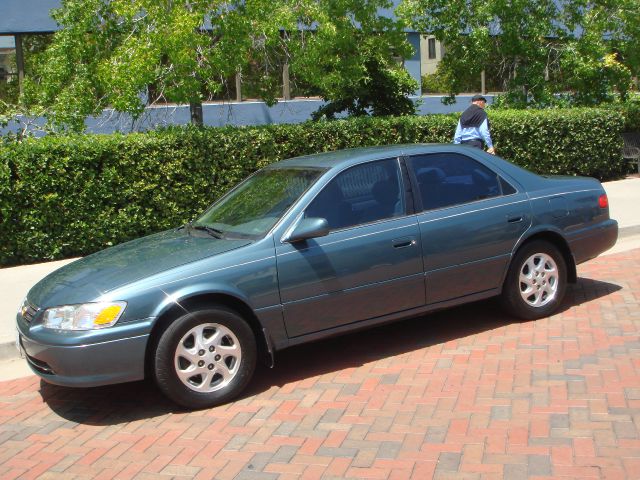 Toyota Camry 2001 photo 2