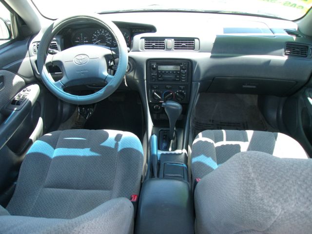 Toyota Camry 2001 photo 2