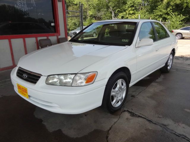 Toyota Camry 2001 photo 4