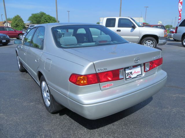 Toyota Camry 2001 photo 3