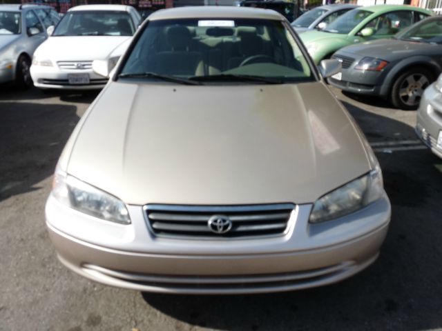 Toyota Camry 2001 photo 2