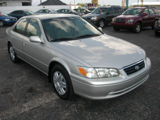 Toyota Camry 2001 photo 1