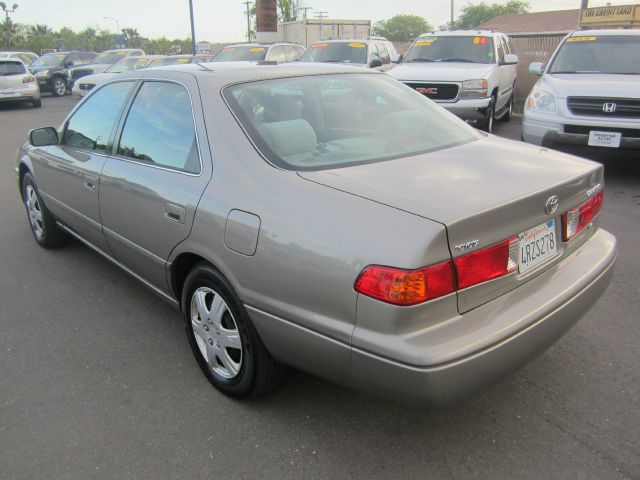 Toyota Camry 2001 photo 3