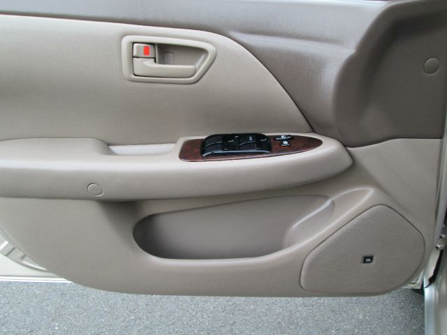 Toyota Camry 2001 photo 2