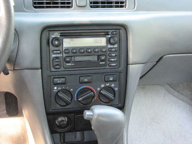 Toyota Camry 2001 photo 1