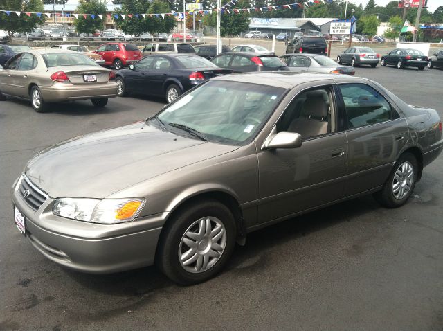 Toyota Camry 2001 photo 2