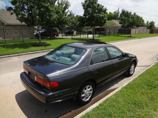 Toyota Camry Enthusiast 2D Roadster Sedan