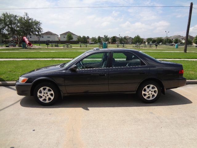 Toyota Camry 2001 photo 1