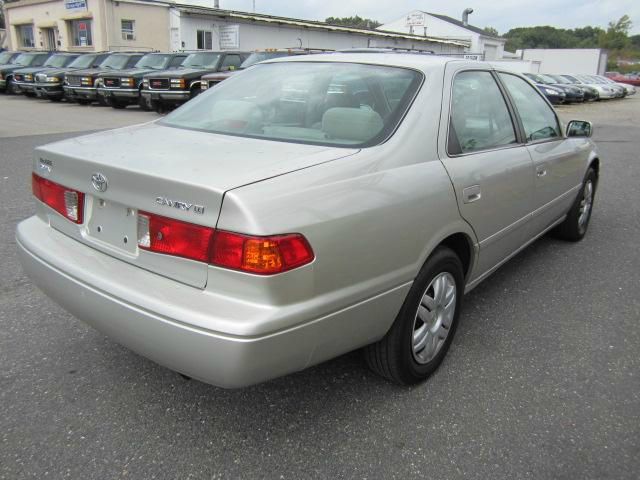 Toyota Camry 2001 photo 1