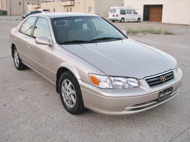 Toyota Camry 2001 photo 2