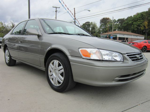 Toyota Camry 2001 photo 2