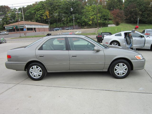 Toyota Camry 2001 photo 4