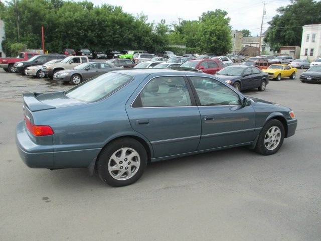 Toyota Camry 2001 photo 3