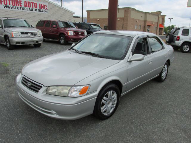 Toyota Camry 2001 photo 2