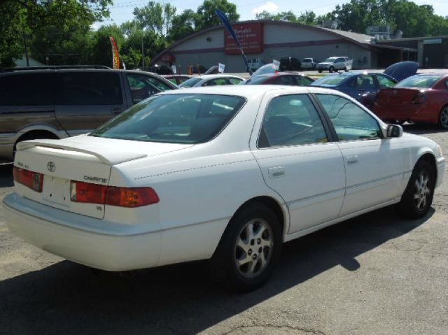 Toyota Camry 2001 photo 2