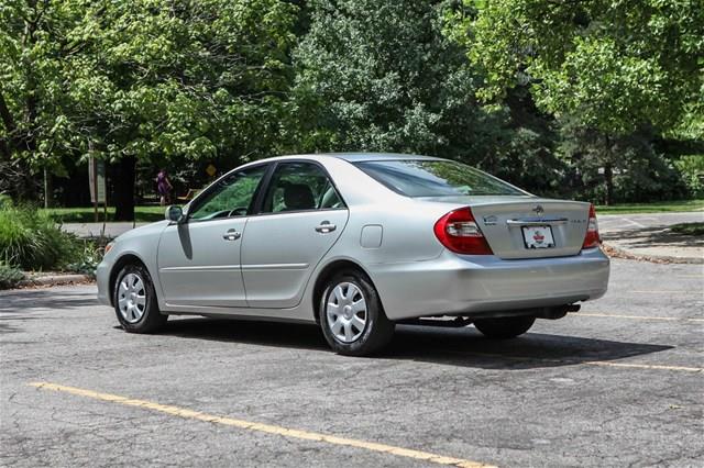 Toyota Camry 2002 photo 2