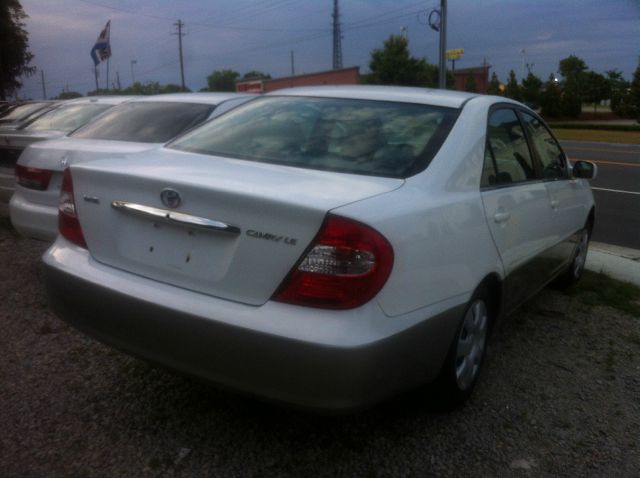 Toyota Camry SE Sedan