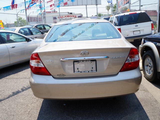 Toyota Camry 2002 photo 18