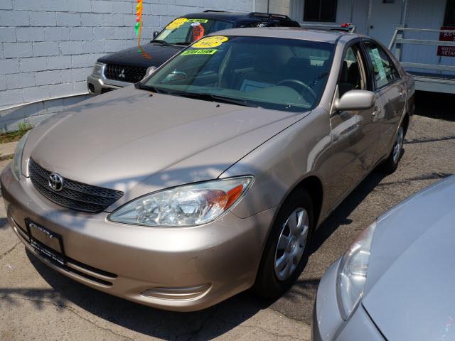 Toyota Camry 2002 photo 2