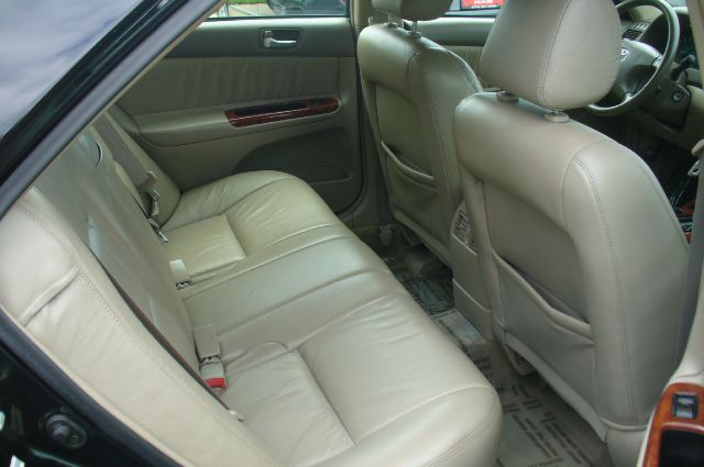 Toyota Camry Ext. Cab 6.5-ft. Bed 4WD Sedan