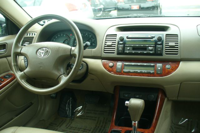 Toyota Camry 2003 photo 2