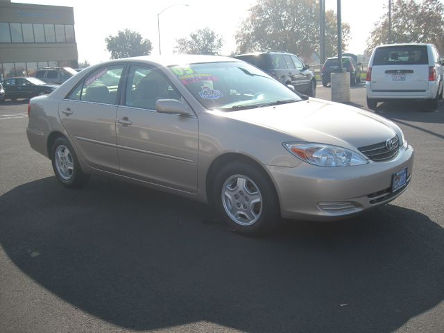 Toyota Camry 2003 photo 2