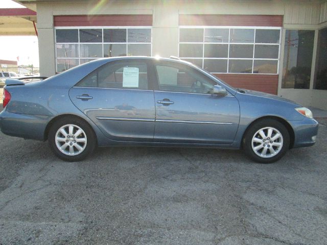 Toyota Camry 2003 photo 2