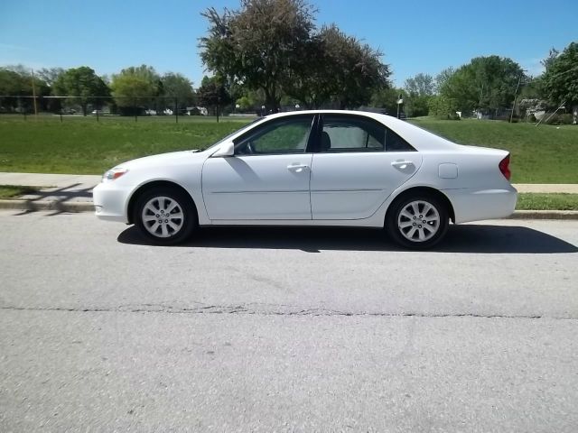 Toyota Camry SEL Sport Utility 4D Sedan