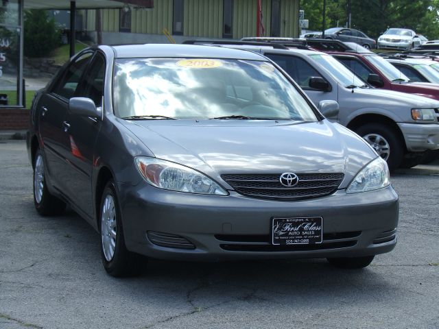 Toyota Camry SE Sedan